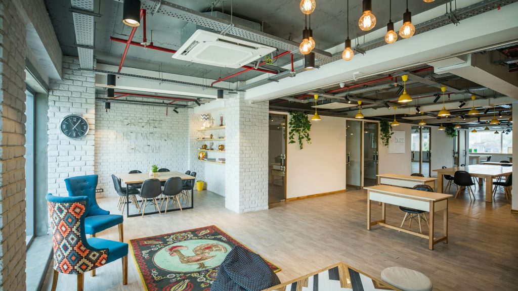 Location de coworking à Toulouse : un choix malin pour les petites entreprises
