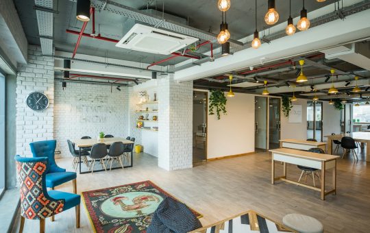Location de coworking à Toulouse : un choix malin pour les petites entreprises
